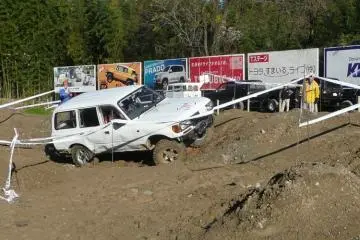 Navigating the mud and humps, Sanage Adventure Field (Photo: <a href="https://www.lc-saf.co.jp/" target="_blank" rel="noreferrer noopener nofollow">Sanage Adventure Field</a>)