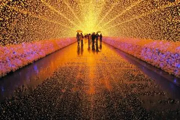 Whilst typically not Christmas themed, illumination events like the Nabana no Sato event add some light and joy to the season (Photo: <a href="https://commons.wikimedia.org/wiki/File:Winter_Illumination_at_Nabana-no-Sato.jpg" target="_blank" rel="noreferrer noopener nofollow">cyber0515/CC By SA 3.0</a>)
