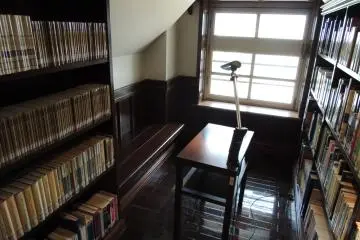 Gallery image