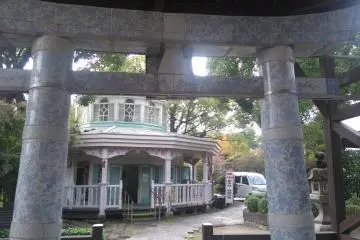 Gallery image