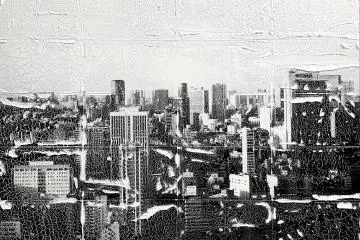 Yurina Okada's art combines painting and photography (Public Domain)