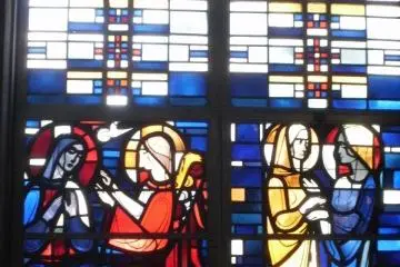 Stained glass windows tell Bible stories (Photo: Mary Wislowski)
