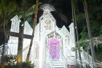 The Castle of Light (Photo: <a href="https://prtimes.jp/main/html/rd/p/000000001.000090373.html" target="_blank" rel="noreferrer noopener nofollow">Okinawa City</a>)