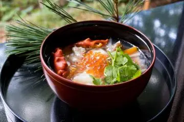 Taste the flavors of the ocean with Sea squirt zoni (Photo: SAVOR JAPAN)