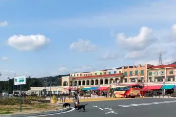 5 of Japan's Best Highway Rest Areas