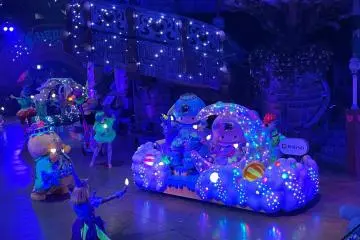 Immerse Yourself in Sanrio Puroland’s Miracle Gift Parade