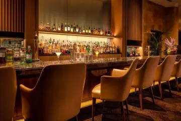 Lobby Lounge (Photo: Oriental Hotel Okinawa Resort & Spa)