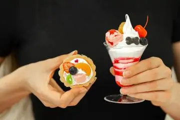 Japanese Plastic Food Sample Sweets (Photo: Fabien Recoquille)