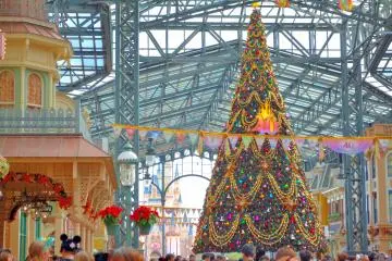 Tokyo Disney Resort Christmas Special Event 2023