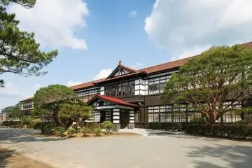 Hagi Meirin Gakusha (Photo: Hagi City)