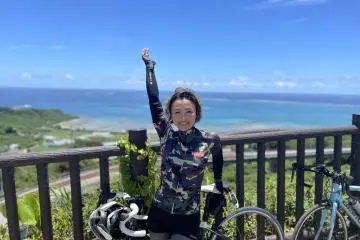 A photo of Maki during Okinawa Cycling Tour (Photo: e-CHARIty)