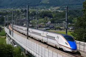 Hokuriku Shinkansen Among World's Best Train Trips