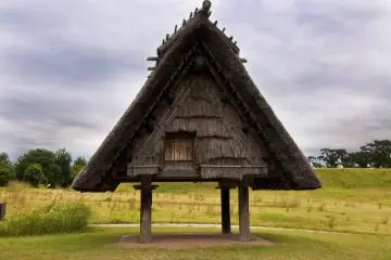 Visit Yoshinogari Historical Park