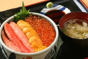 Explore Hakodate’s Gourmet Food and Markets
