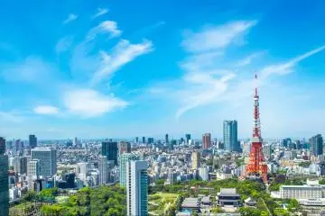Tokyo’s dramatic skyline (Photo: Byjeng / Shutterstock.com)