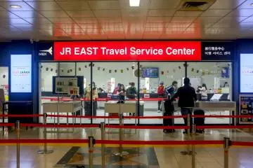 JR East Travel Service Center in Narita Airport (Photo: Terence Toh Chin Eng / Shutterstock.com)