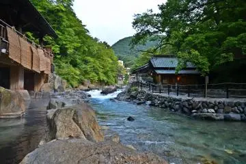 Takaragawa Onsen Named One of World's Dreamiest Hot Springs