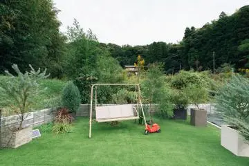 LafDenen2.jpg