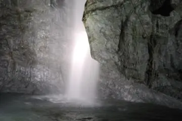 Rokando Cave