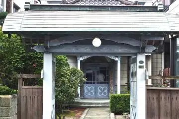 Gallery image