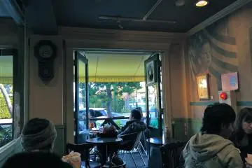 Gallery image