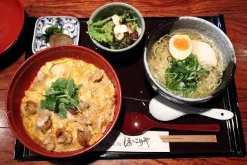彥根 比内地鶏 ほっこりや