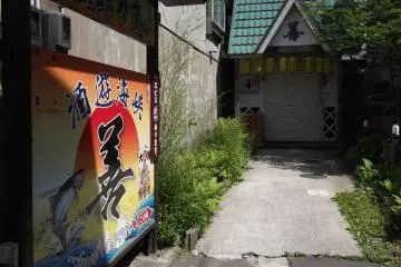 Gallery image