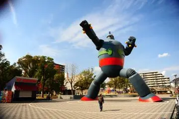 Tetsujin 28 Statue, Kobe - Kobe, Hyogo - Japan Travel