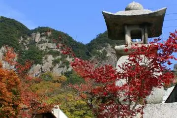 Yakuri Temple in Autumn
