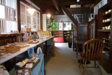 Gallery image