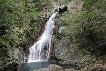 Hiji Falls