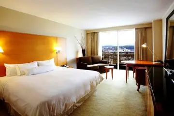The spacious rooms at Westin Miyako Hotel and Resort (Photo: Kyoto City Tourism)