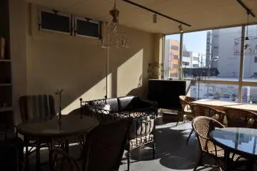 Gallery image