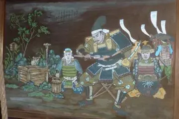 Painted panel showing Nobunaga and his retinue drinking from the well. (Photo: <a href="https://ppfppf.com/" target="_blank" rel="noreferrer noopener nofollow">PPF</a>)