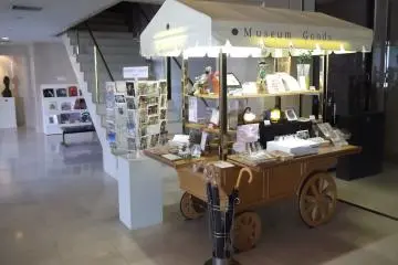 Gallery image