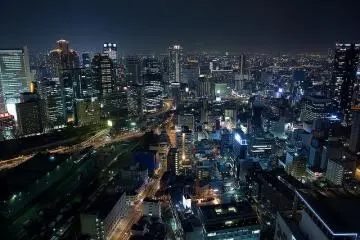 The Million Dollar View! (Photo:  View from Umeda Sky Building, Osaka – <a href="https://www.flickr.com/photos/caseyyee/4278890746/in/photostream/" target="_blank" rel="noreferrer noopener nofollow">Casey Yee</a> / <a href="https://creativecommons.org/licenses/by-sa/2.0/" target="_blank" rel="noreferrer noopener nofollow">CC BY-SA 2.0</a>)