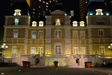 Gallery image
