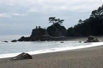 Katsurahama Beach