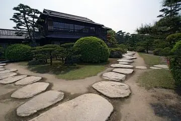 Yakuunkaku