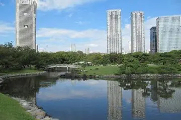 Hamarikyu Gardens
