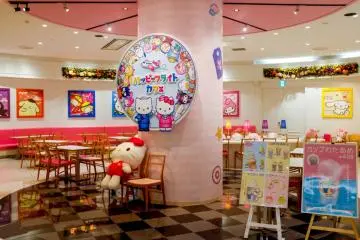 Smile Road and Hello Kitty Happy Flight